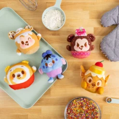 Disneyland Petite Peluche Mystère Façon Viennoiserie Disney Munchlings 8 Disneyland Petite Peluche Mystère Façon Viennoiserie Disney Munchlings -FUNKO Boutique 412343248467 3