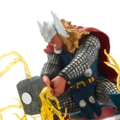 Diamond Select Diorama Le Puissant Thor First Gallery -FUNKO Boutique 461012745127 5