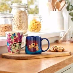 Disney Store Mug Mirabel Madrigal, Encanto, La Fantastique Famille Madrigal -FUNKO Boutique 465032890317 2