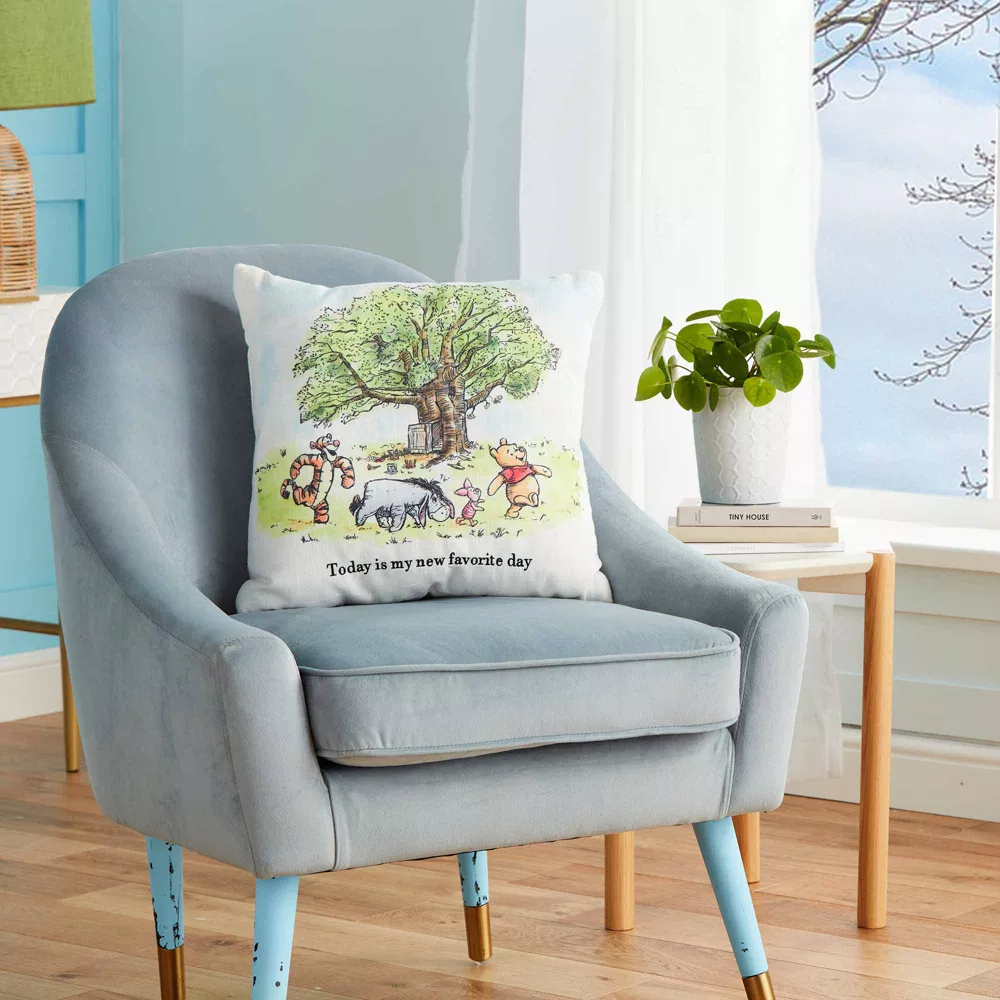 Disney Store Coussin Winnie L'Ourson Et Ses Amis 2 Disney Store Coussin Winnie L'Ourson Et Ses Amis – Image 2