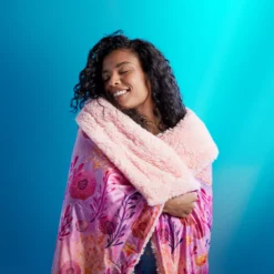 Disney Store Coussin Couverture Ariel, La Petite Sirène (2023) 8 Disney Store Coussin Couverture Ariel, La Petite Sirène (2023) -FUNKO Boutique 465043952424 2